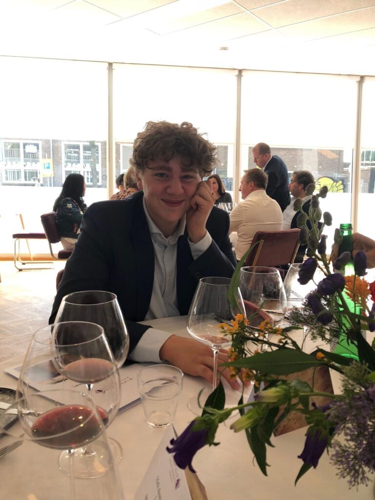 photo 2025 11 30 21 39 02